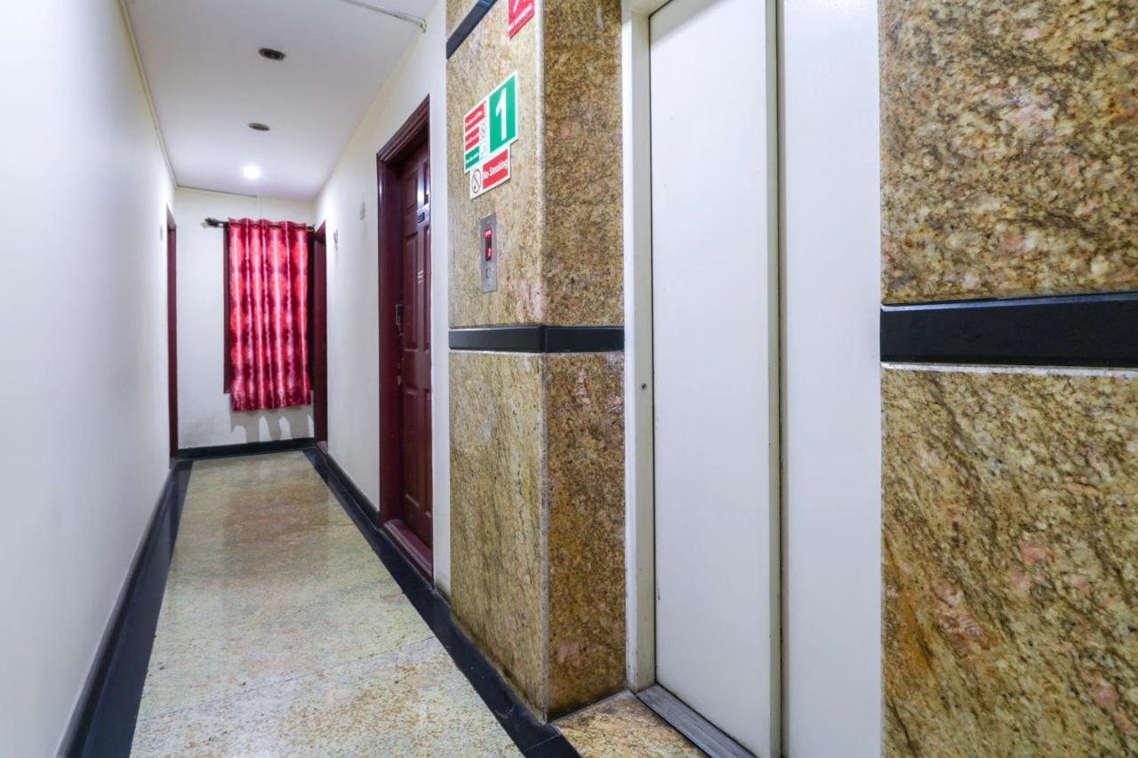 Oyo 71675 New Aishwarya Comforts Bangalore Exterior photo