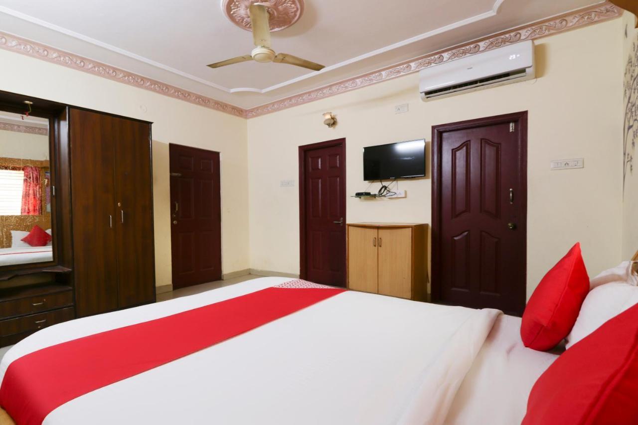 Oyo 71675 New Aishwarya Comforts Bangalore Exterior photo