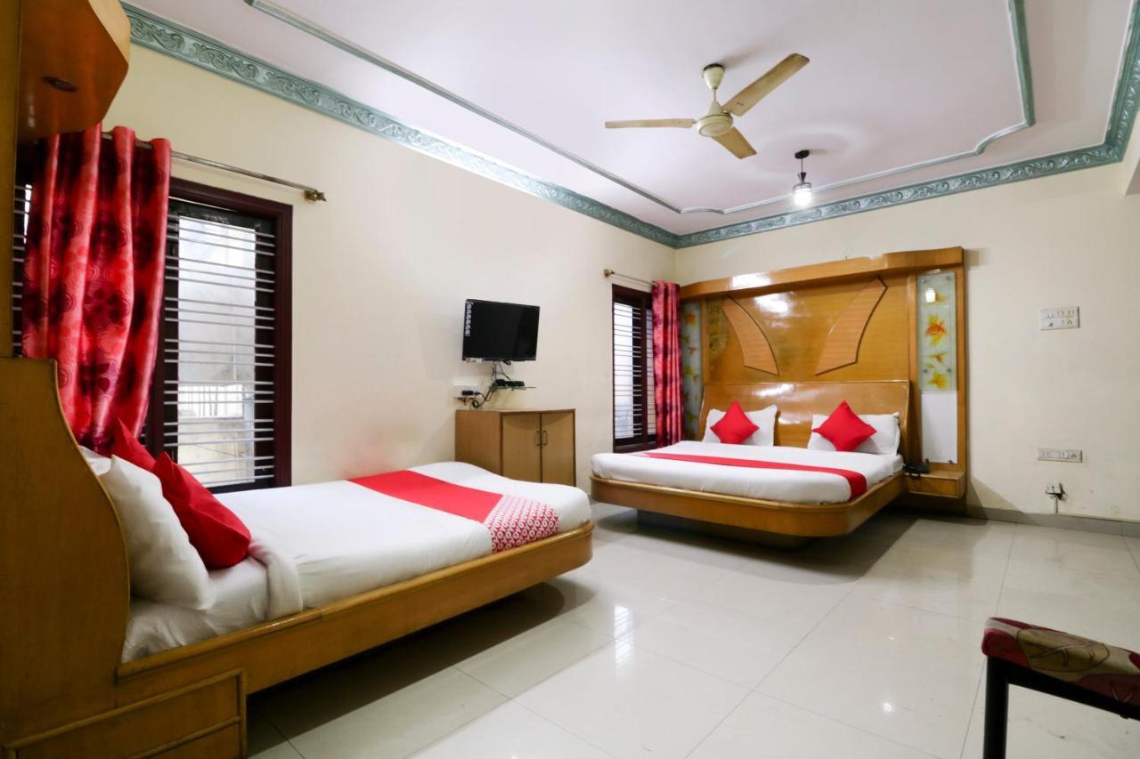 Oyo 71675 New Aishwarya Comforts Bangalore Exterior photo