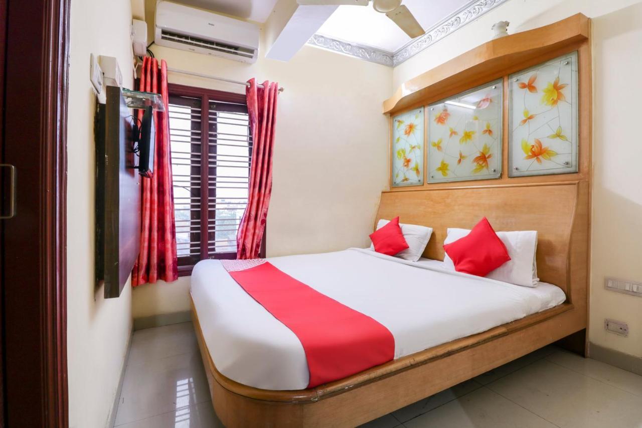 Oyo 71675 New Aishwarya Comforts Bangalore Exterior photo