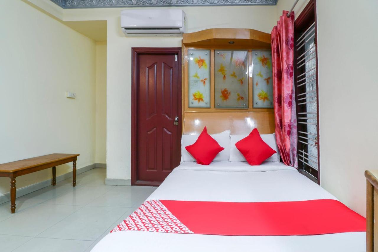 Oyo 71675 New Aishwarya Comforts Bangalore Exterior photo