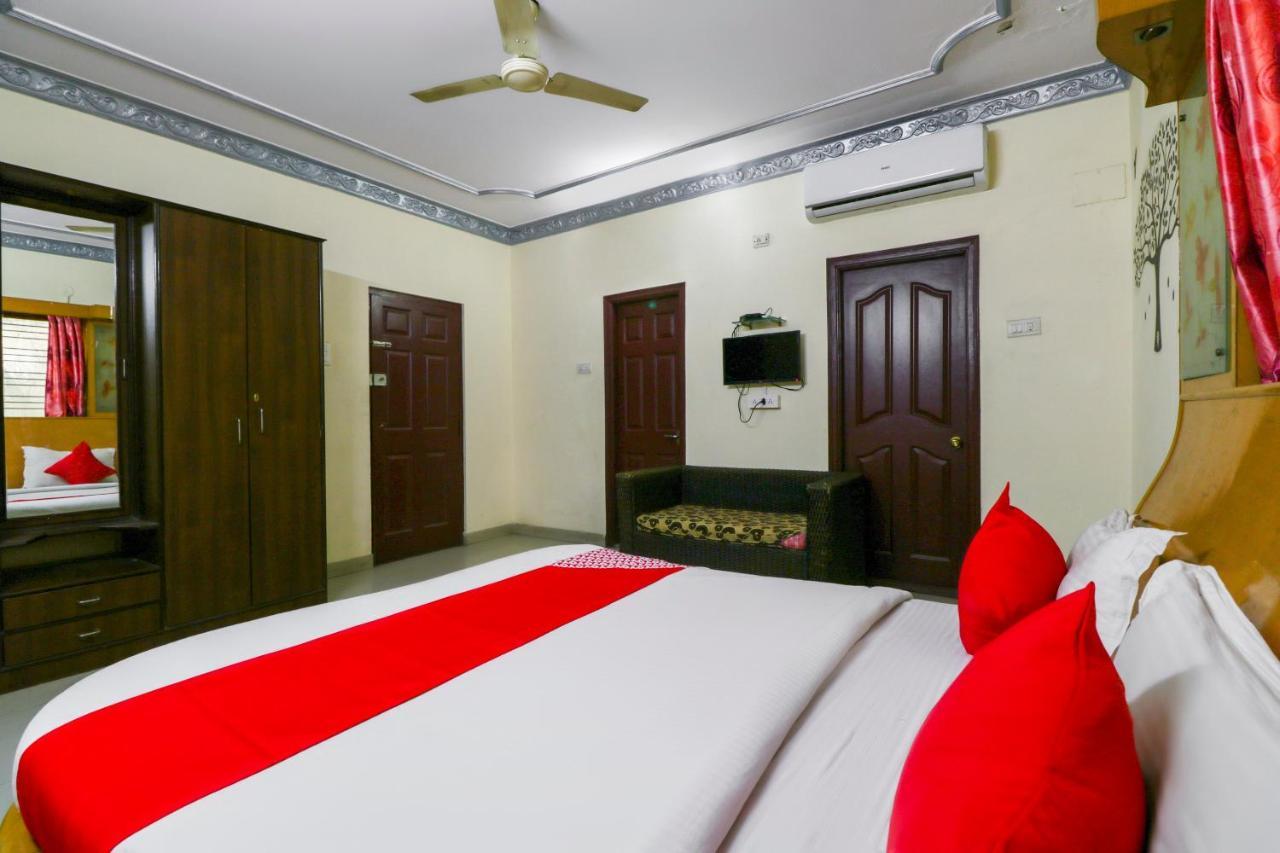 Oyo 71675 New Aishwarya Comforts Bangalore Exterior photo